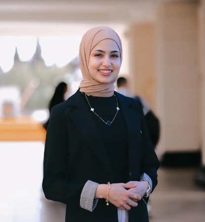 حلا ناجح فارس كلبونه